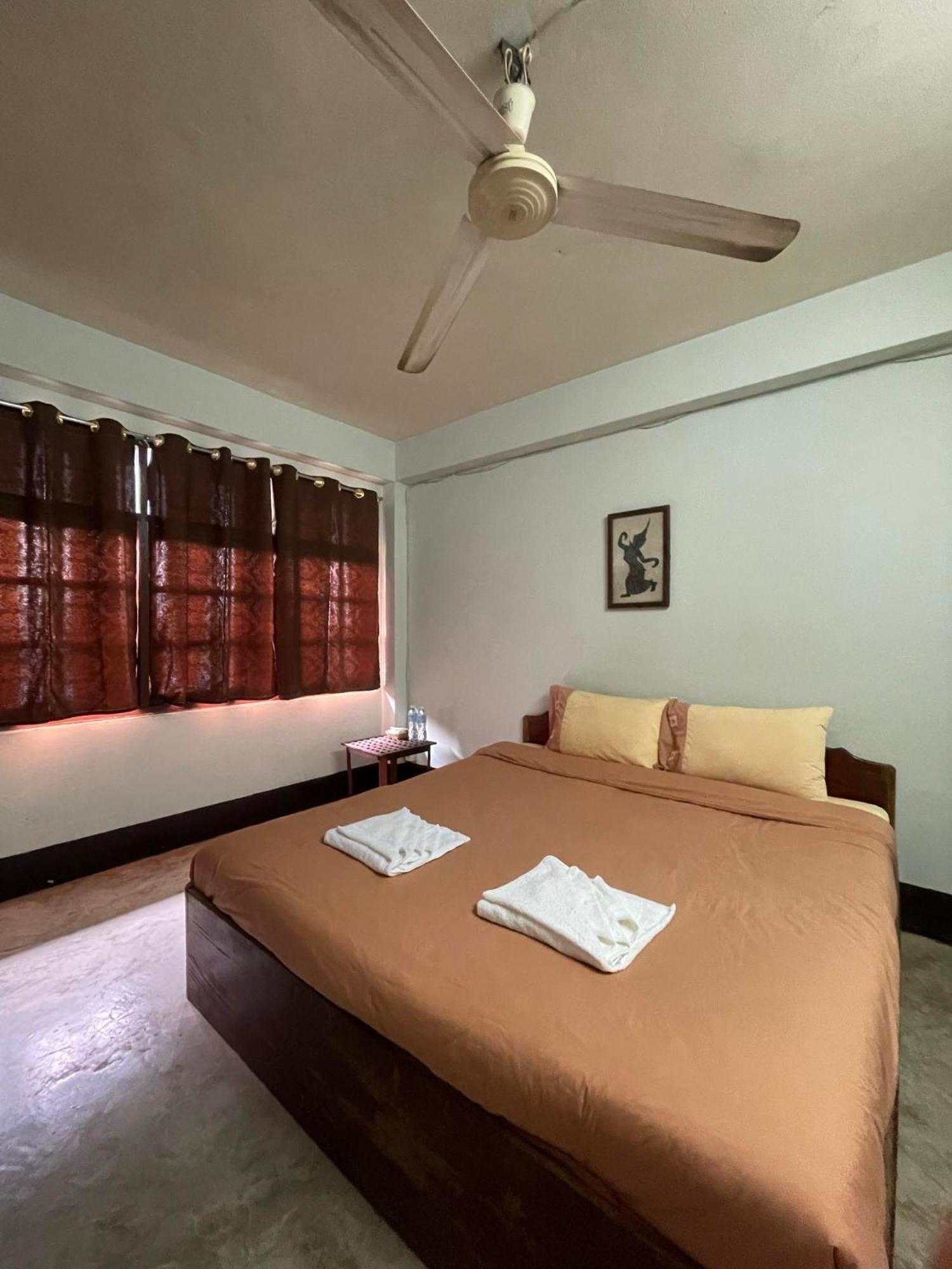 Thakhek Travel Lodge Exterior photo