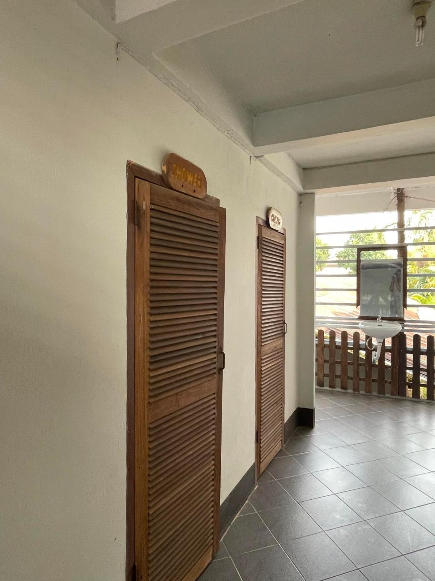 Thakhek Travel Lodge Exterior photo