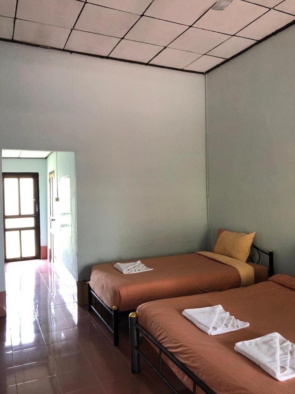 Thakhek Travel Lodge Exterior photo